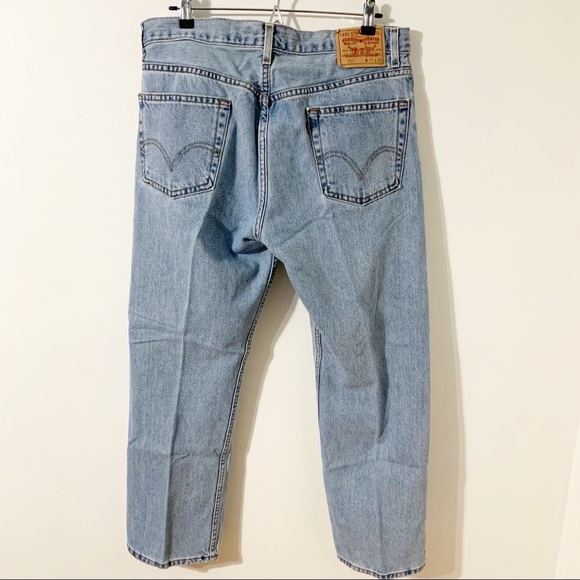 Levi’s 505 Regular Fit Light Wash Blue Denim Jeans 36x30 Five Pocket Styling - Picture 2 of 10
